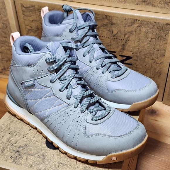 Oboz Shoes - Bozeman Mid, Steel, NIB, DWR water resistant, $135